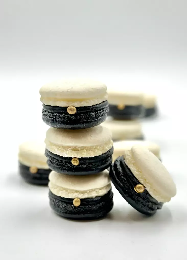 YLIOPPILASMACARON SUKLAA-CARAMEL - LEIVOKSET - 100510010 - 2