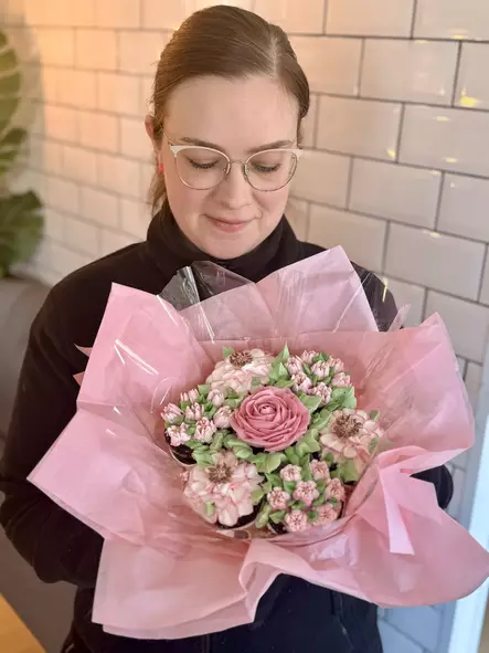 ÄITIENPÄIVÄN SYÖTÄVÄ KUKKAKIMPPU - BRUNSSIT MATTELMÄEN KARTANO - 130015158 - 2