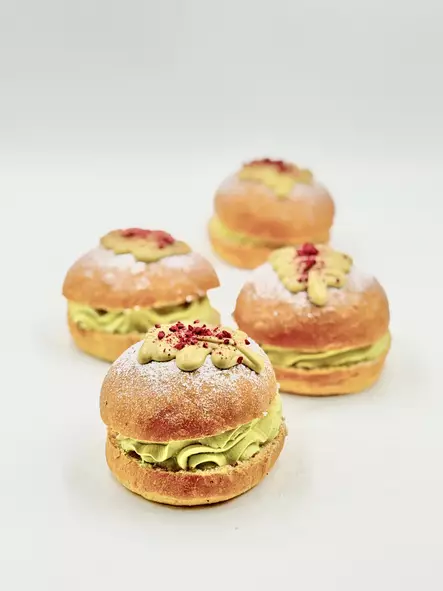 LASKIAISPULLA PISTAASI-VADELMA - LEIPOMOTUOTTEET - 40031003-Y - 1